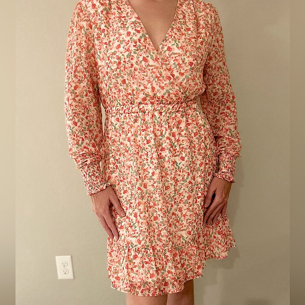 Pink floral dress. Size M.